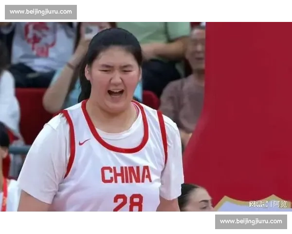 中国女篮大胜波黑!18 岁内线新星张子宇攻防统治力引爆全场 中国女篮大胜波黑!18 岁内线新星张子宇攻防统治力引爆全场