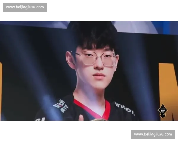 PEL 明星选手斋子磊确认续约 TC 战队!夏季转会期重磅留队 PEL 明星选手斋子磊确认续约 TC 战队!夏季转会期重磅留队