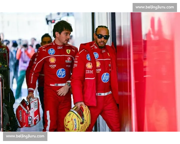 F1 加拿大站天台合影花絮曝光!拉塞尔携维斯塔潘上演 “空中对决” F1 加拿大站天台合影花絮曝光!拉塞尔携维斯塔潘上演 “空中对决”