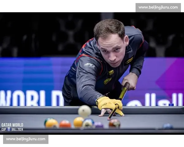 缅甸新星约书亚・万三周连捷 锁定 UFC 蝇量级冠军挑战权