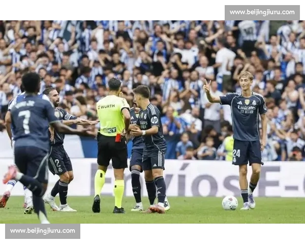 皇马转会策略曝光：赫伊森交易达标，新防线雏形初现